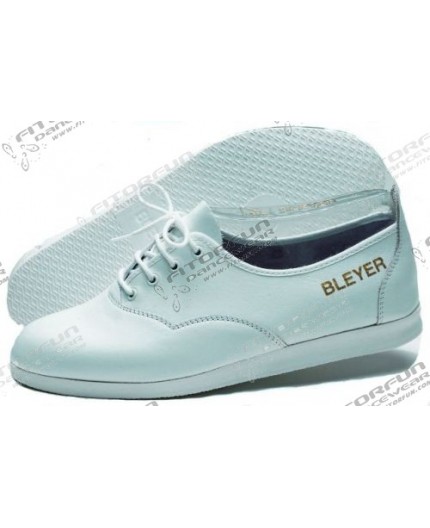 Casual White - 7530-01 Casual White - 7530-01